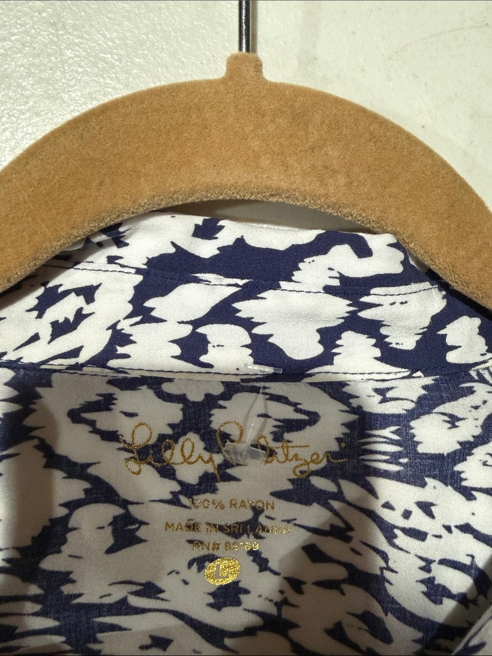 Lilly Pulitzer Navy & White Ikat Print Button-Down Shirt Casual Office Preppy L - Picture 8 of 12